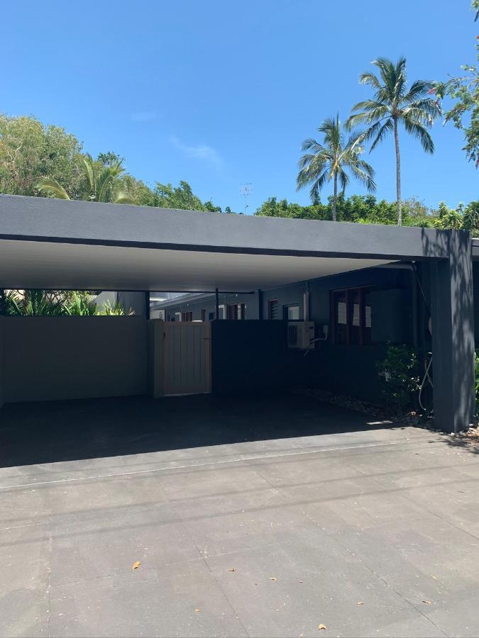 Beachside Apartment 1 With Plunge Pool Port Douglas Eksteriør bilde