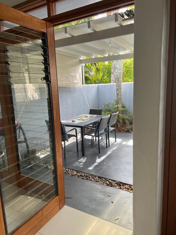 Beachside Apartment 1 With Plunge Pool Port Douglas Eksteriør bilde